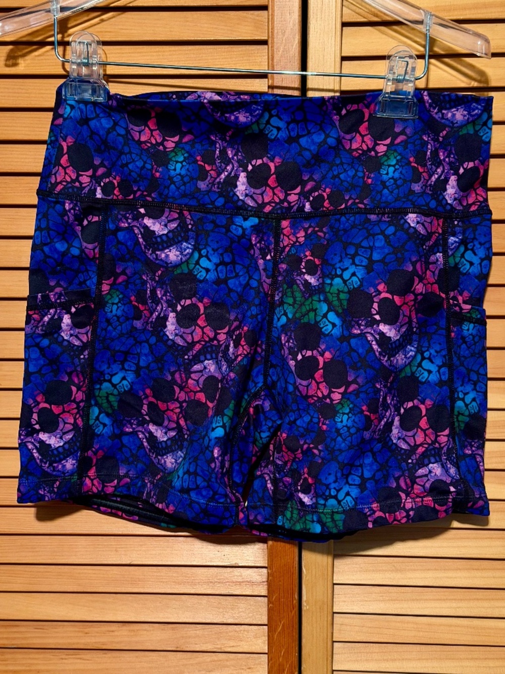 Women’s CVG workout shorts in a size L with 5 inch inseam Like New
